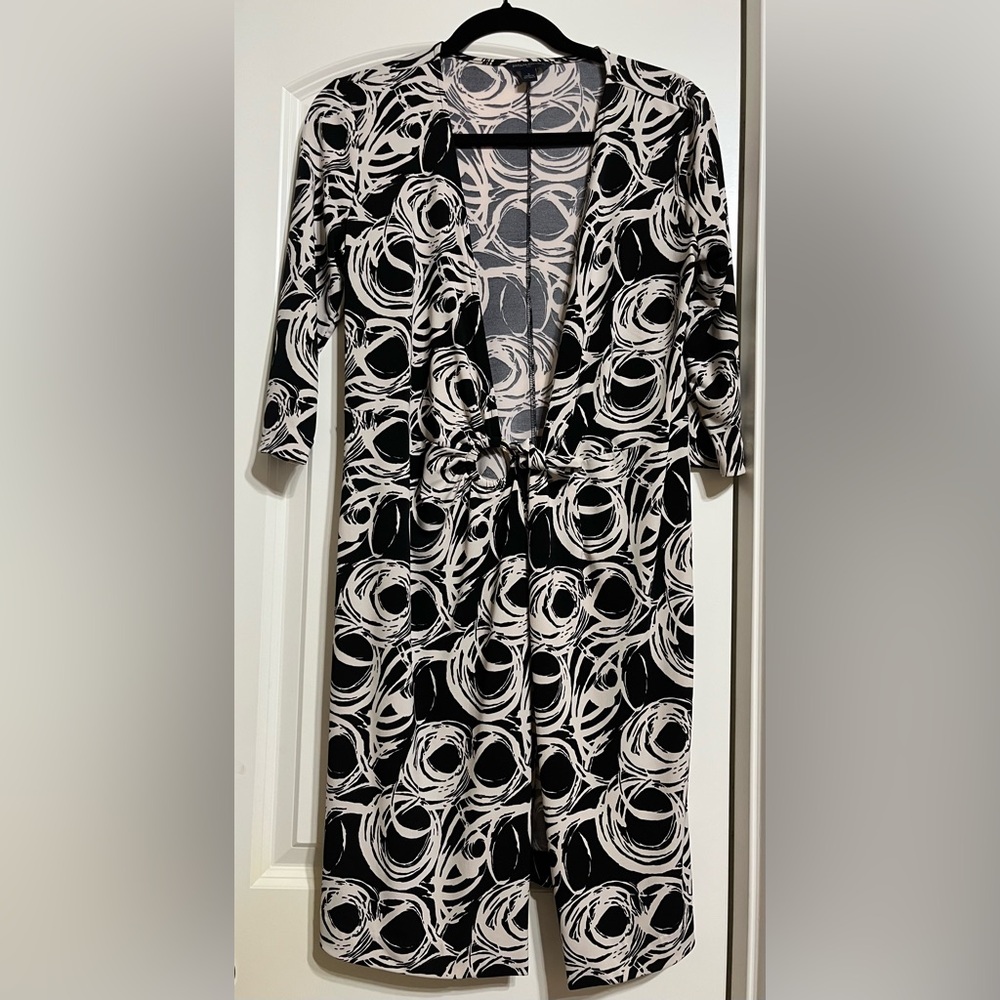 Banana Republic black and Cream Patterned Dress ** Good condition**